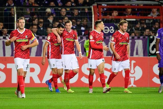 布克31分太阳克爵士回第一 开拓者擒狼止3连败