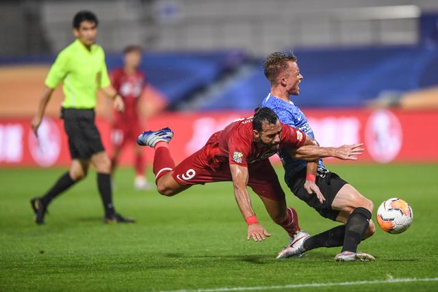 阿尔特塔：斯特林也伤缺数周 膝盖明天做检查