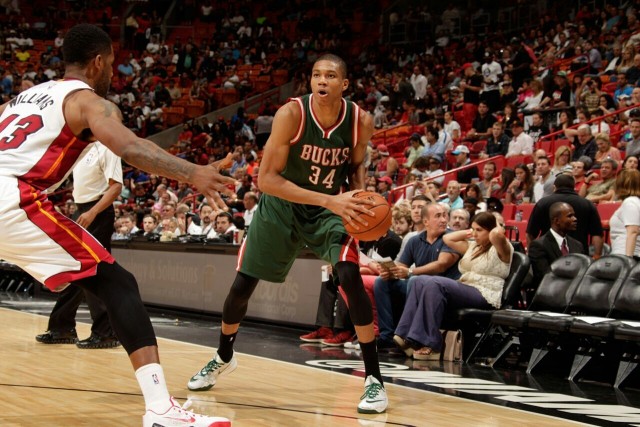 FIFPRO评选2024年度最佳阵容 梅西C罗姆巴佩在列